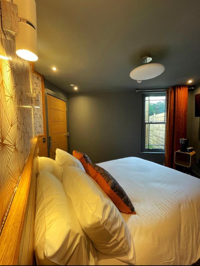 Lough Rooms At The Artisan Странгфорд Екстериор снимка