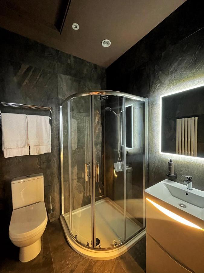 Lough Rooms At The Artisan Странгфорд Екстериор снимка