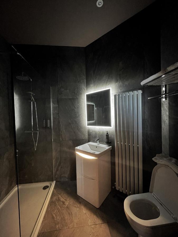 Lough Rooms At The Artisan Странгфорд Екстериор снимка