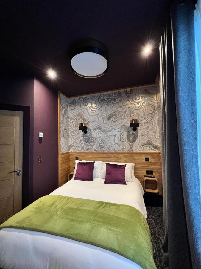 Lough Rooms At The Artisan Странгфорд Екстериор снимка